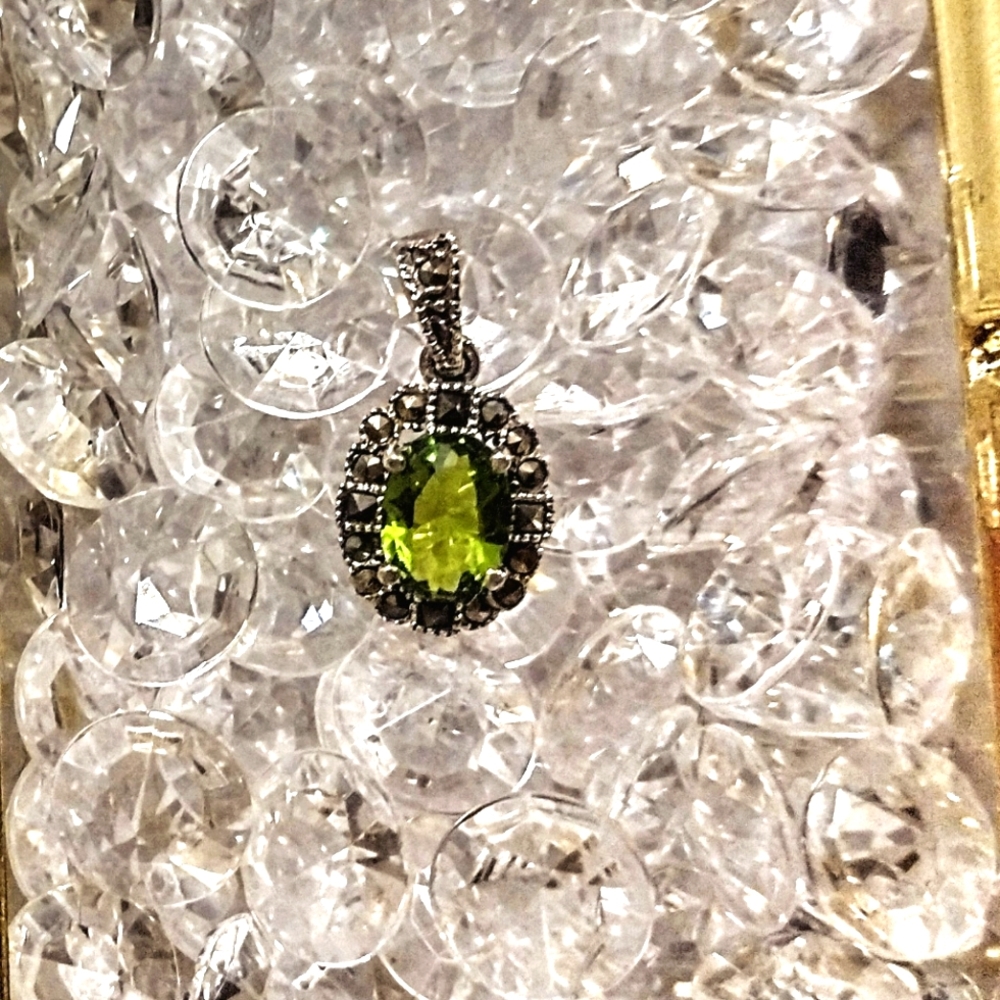 925 Sterling Silver Marcasite Pendant